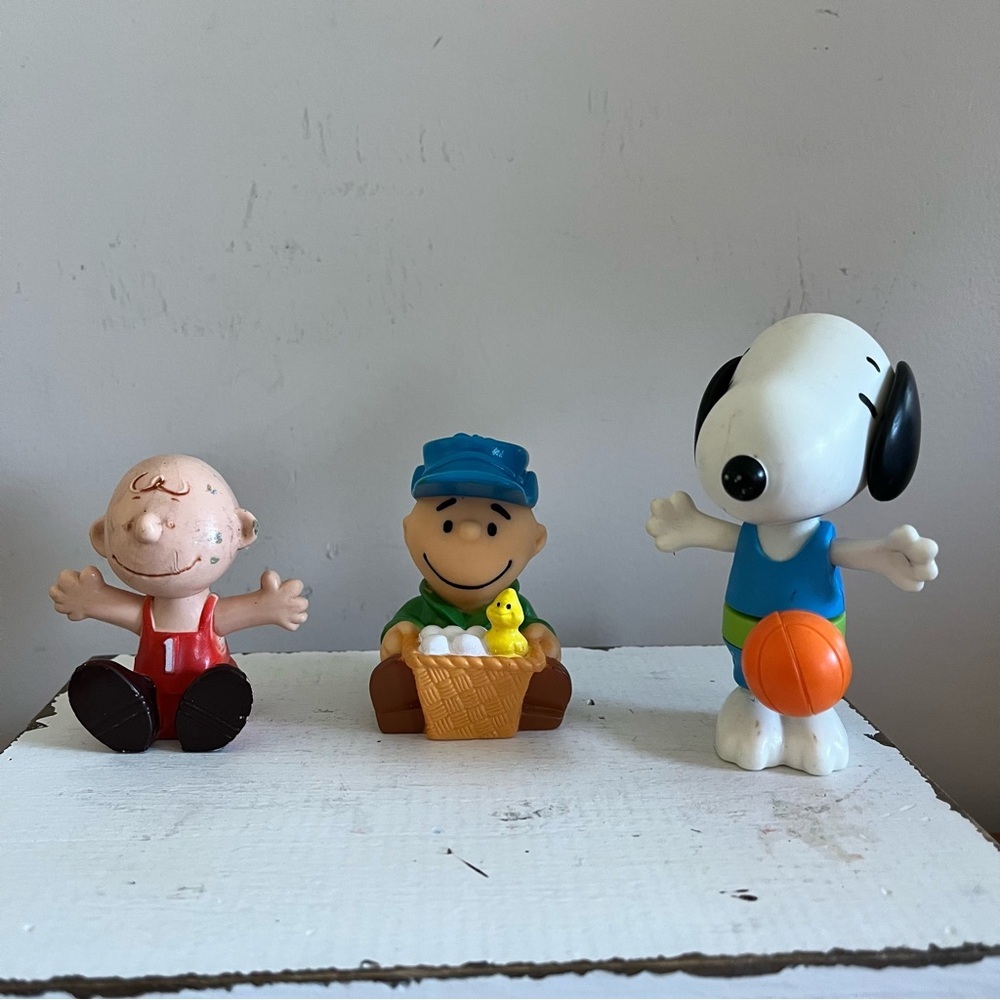 Vintage Peanuts Charlie Brown 1950 1966 Snoopy Basketball 2018‎ Toy Lot of 3